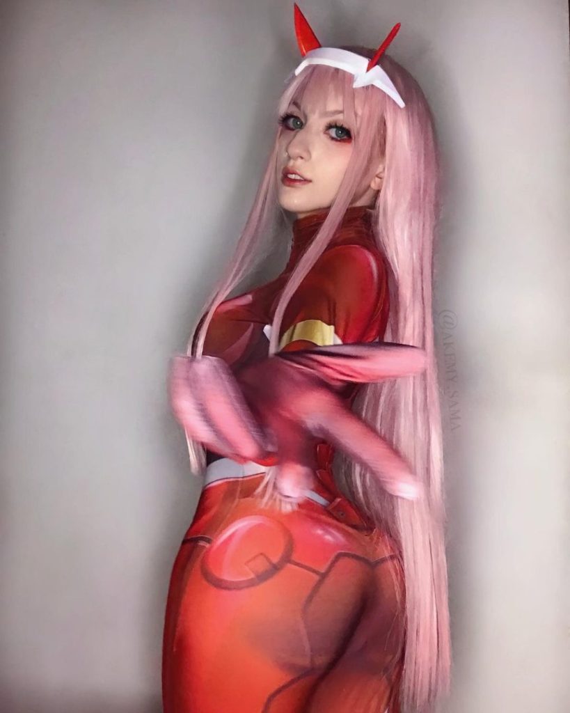 Brasileira fez um lindo cosplay da personagem Zero Two de Darling in The  Franxx - Critical Hits